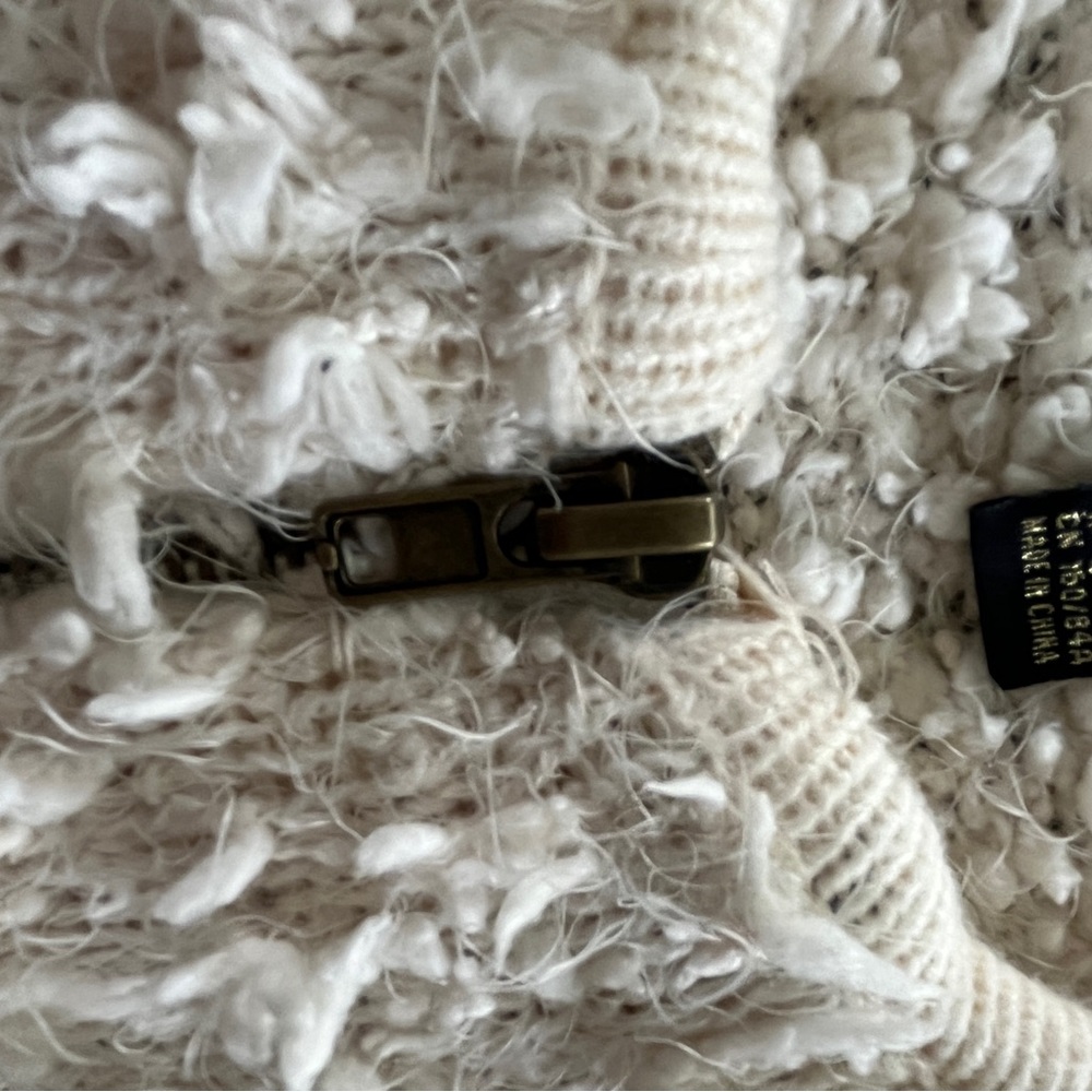 EUC- Forever 21 zip up jacket- size Medium- cream color - Picture 14 of 14